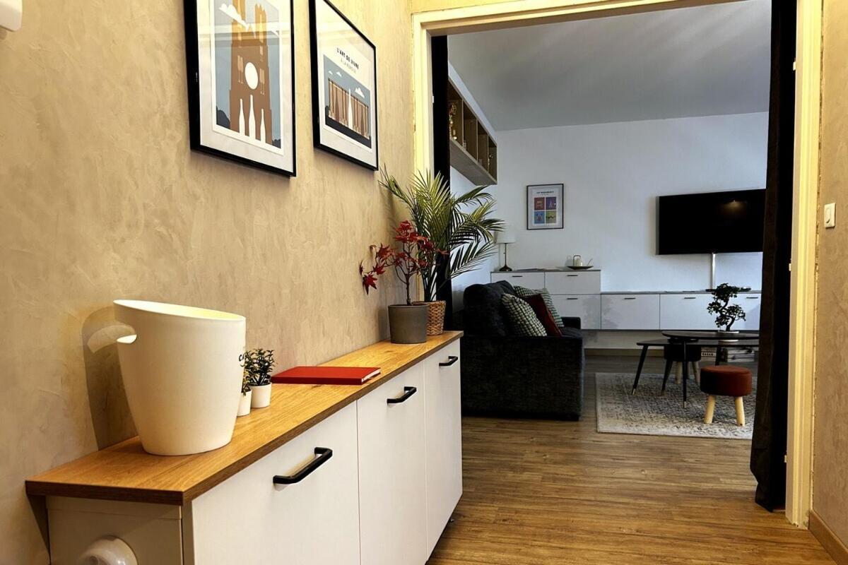 Au Coeur De Reims : A Deux Pas De La Cathedrale Apartment Bagian luar foto